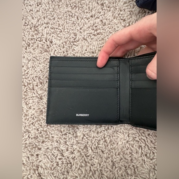 Authentic Burberry Wallet - Picture 7 of 8